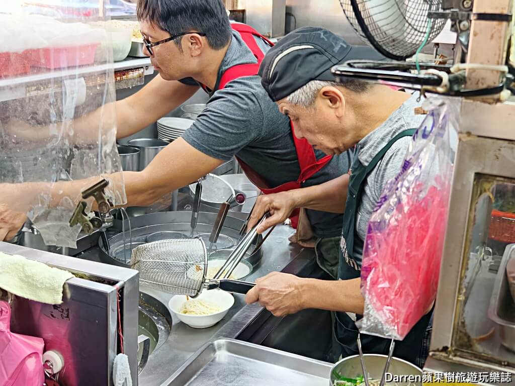 老程麵店,大橋頭美食,延平北路美食,大同區美食,台北乾麵推薦,台北炸醬麵,台北麻醬麵,台北老店,台北小吃,雙醬乾麵,台北滷味