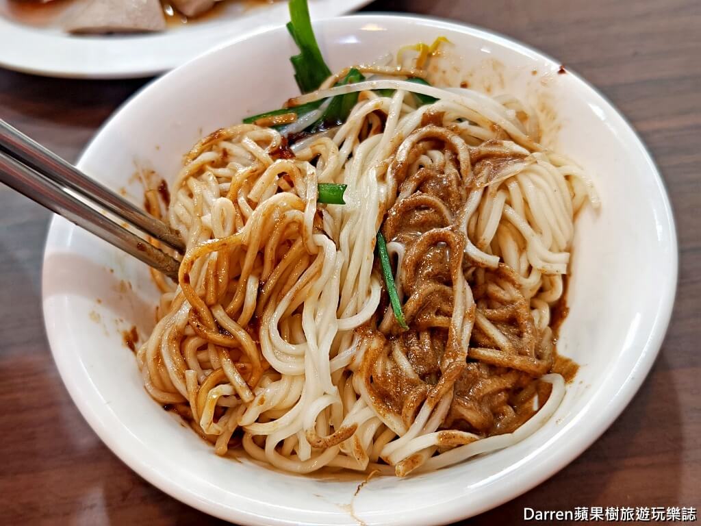 老程麵店,大橋頭美食,延平北路美食,大同區美食,台北乾麵推薦,台北炸醬麵,台北麻醬麵,台北老店,台北小吃,雙醬乾麵,台北滷味