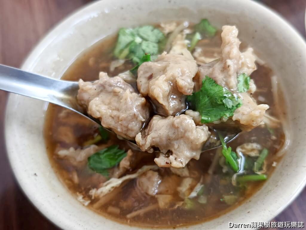 阿草赤肉羹,阿草赤肉羹菜單,阿草赤肉羹價格,阿草赤肉羹推薦,阿草赤肉羹肉羹湯,民生社區美食,民生社區小吃,松山區美食推薦,松山區肉羹推薦,台北赤肉羹推薦,台北老字號小吃,台北手工肉羹,新東街美食,松山區滷肉飯推薦