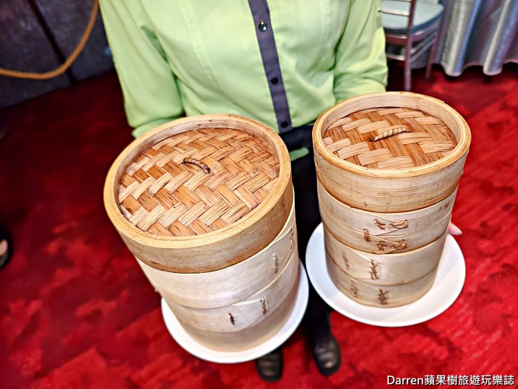 網站近期文章：台北六福萬怡酒店港式飲茶吃到飽》南港港點推薦30道港式料理重現六福客棧金鳳廳港式燒臘推車