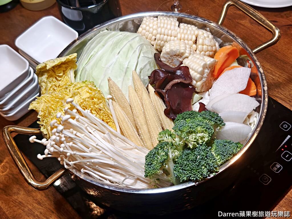 網站近期文章：牛寓》台北溫體牛火鍋推薦中山國中站美食必吃現切溫體牛肉鍋、特色熱炒台北宵夜聚餐餐廳