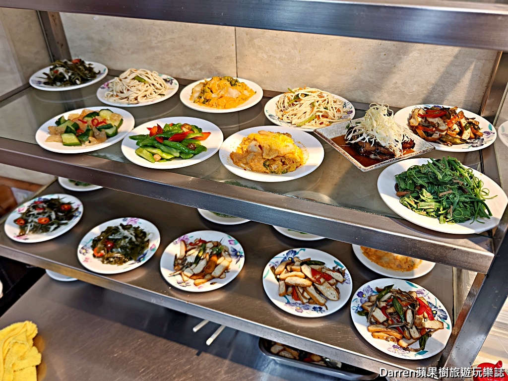 三重美食,古早味小吃店,三重小吃,台北橋美食,台北橋捷運站美食,黑白切,三重黑白切,新北美食,三重午餐,三重晚餐
